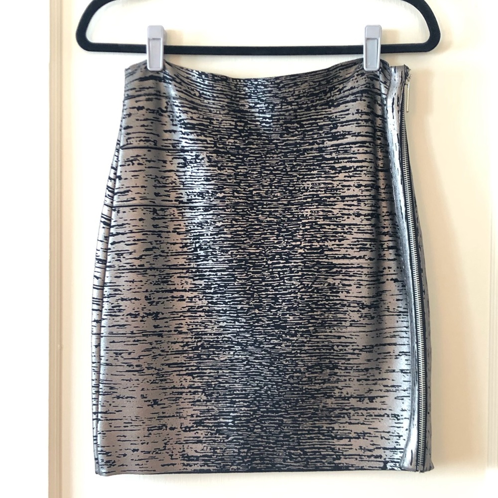 MICHAEL Michael Kors metallic form-fitting skirt